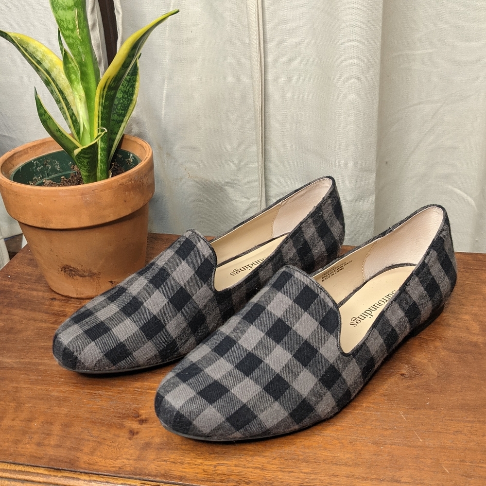 Soft Surroundings plaid flannel black gray loafers 8